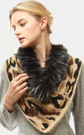 LOF1004 Camoflage Faux Fur and Buttons Tube Scarf