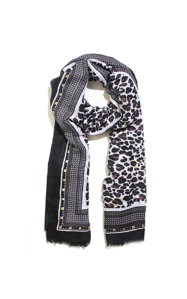 OP1C29 Leopard w/Framed Print Oblong Scarf