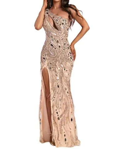 PORTIA & SCARLETT One-Shoulder Prom Dress In Champagne