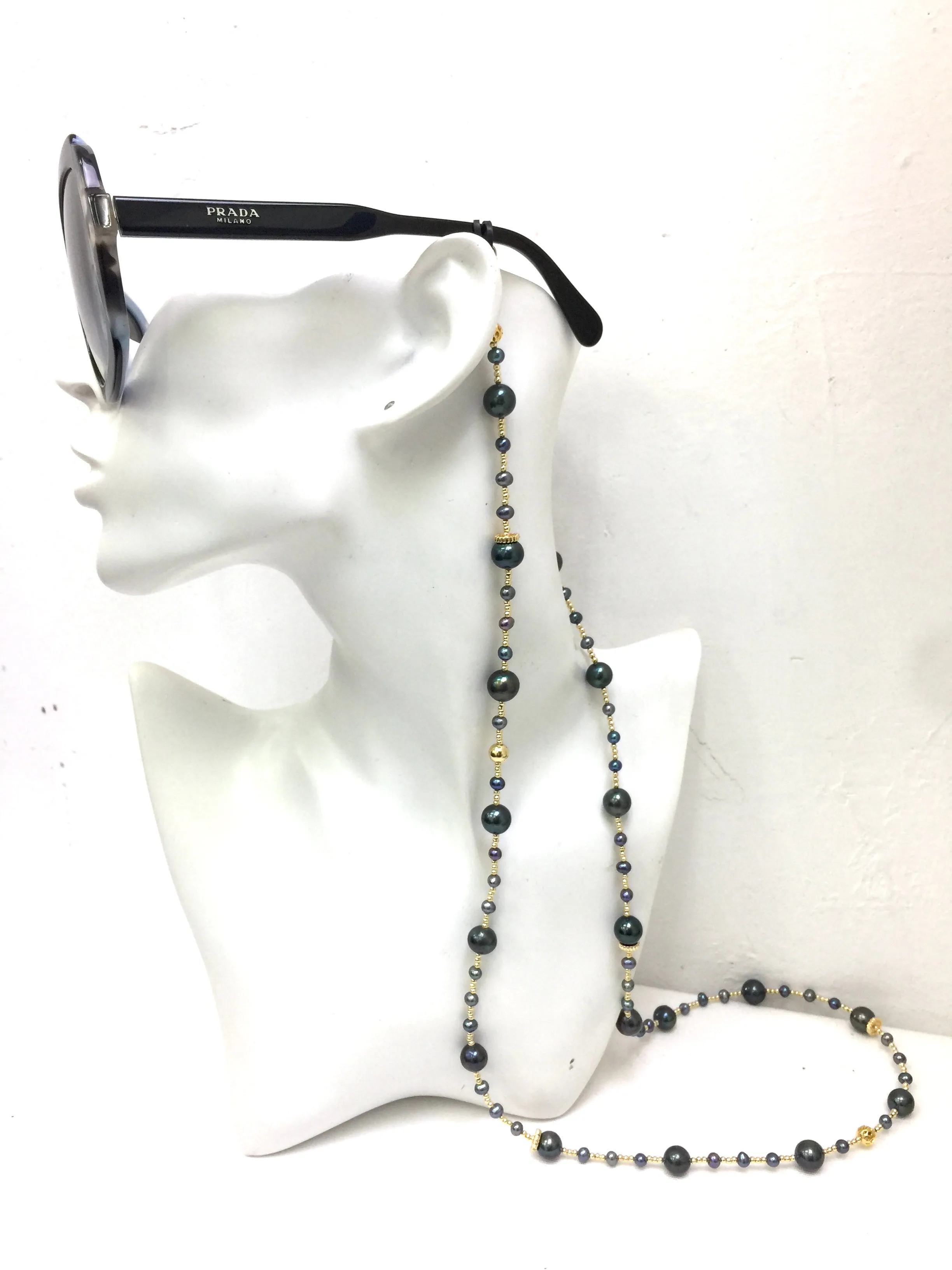 Versatile Black Freshwater Pearls Glasses Chain EC011