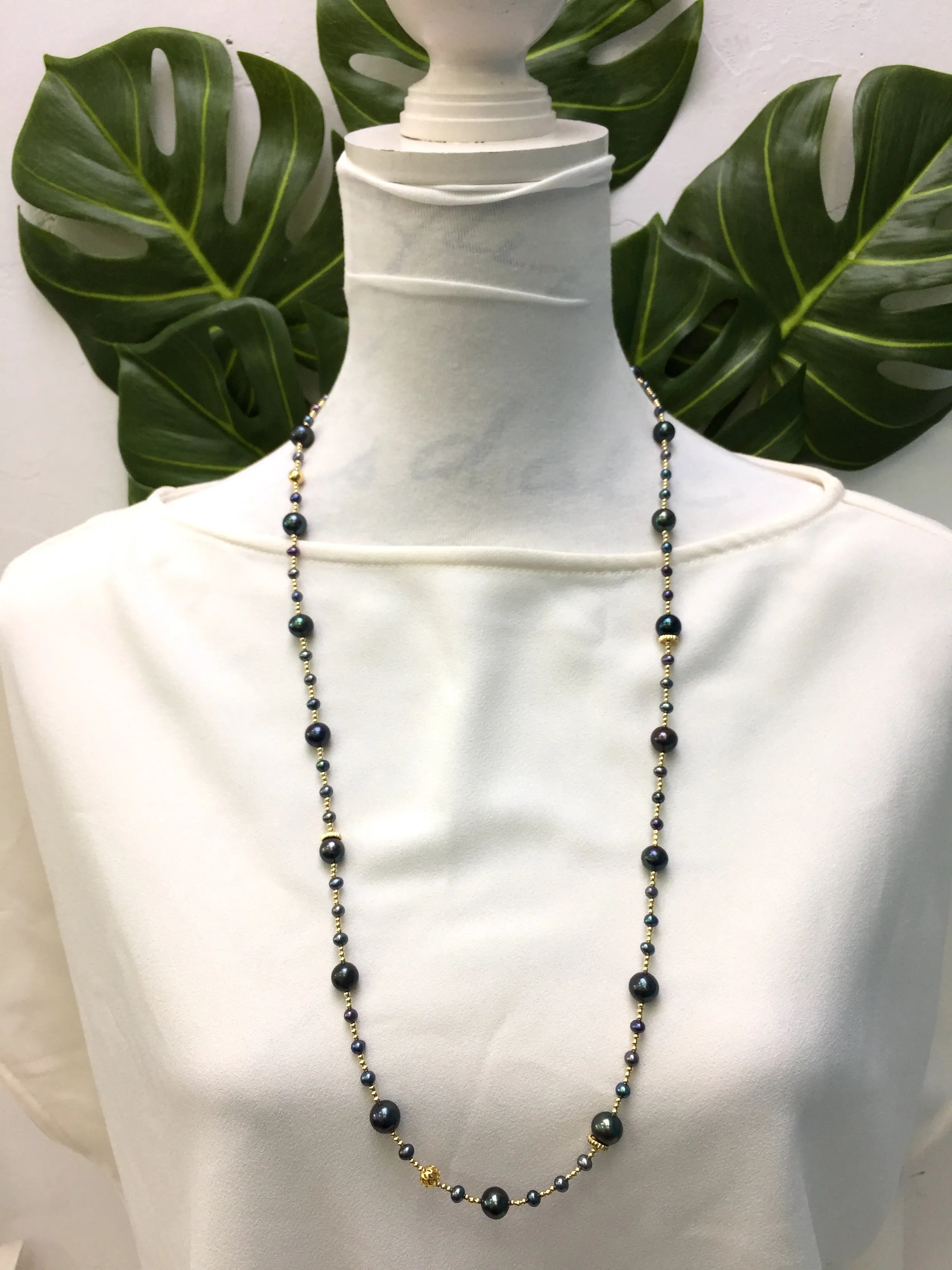 Versatile Black Freshwater Pearls Glasses Chain EC011